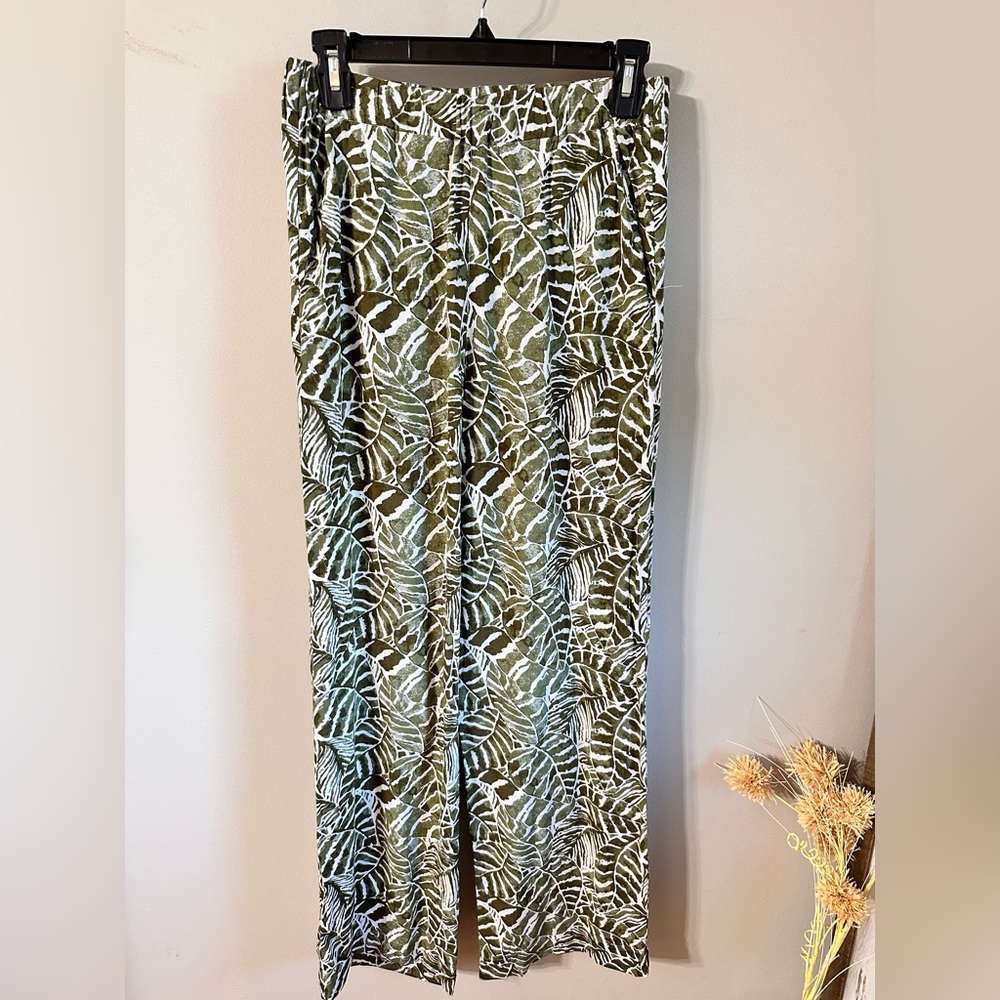 H&M Green & White Tropical Beach Leaf Print Wide leg palazzo pants High …